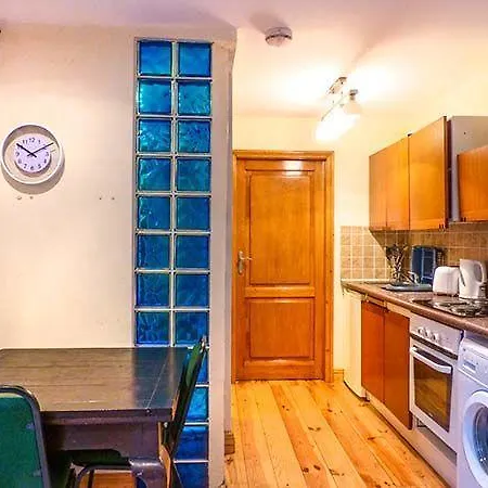 Stables No. 3 Ashford Apartment *
